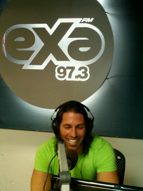 Poncho de Nigris en cabina de exa