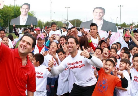 poncho de nigris y paco cienfuegos